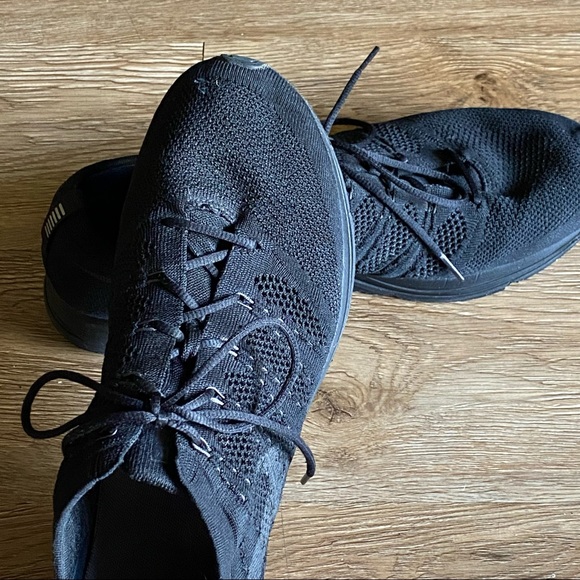 Nike, Black, Size 12 or 12.5 - Picture 3 of 8